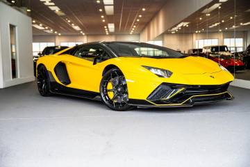 2022 Lamborghini Aventador