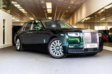 2022 Rolls-Royce Phantom