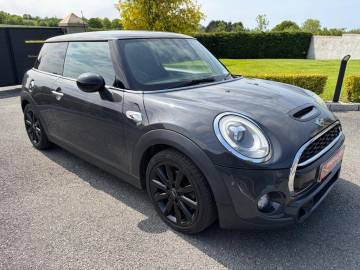 2017 MINI Hatch