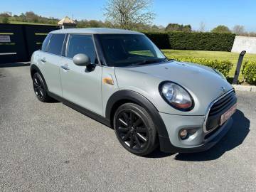 2017 MINI Hatch