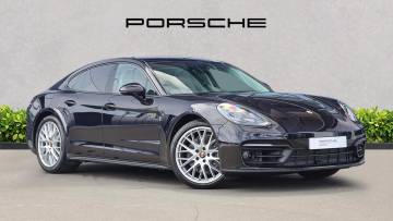 2022 Porsche Panamera
