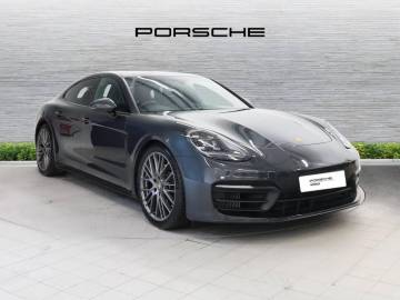2022 Porsche Panamera