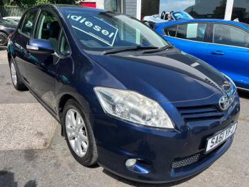 2011 Toyota Auris