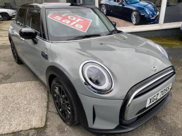 2022 MINI Hatch