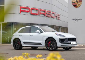 2022 Porsche Macan