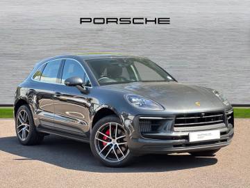 2025 Porsche Macan