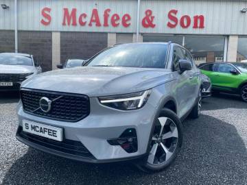 2025 Volvo XC40