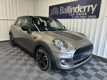 2017 MINI Hatch