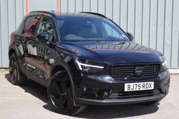 2025 Volvo XC40