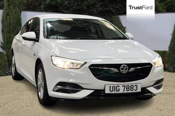 2020 Vauxhall Insignia