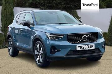 2023 Volvo XC40