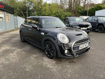 2017 MINI Hatch