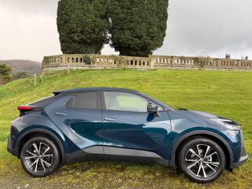 2025 Toyota C-HR