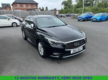 2016 Infiniti Q30