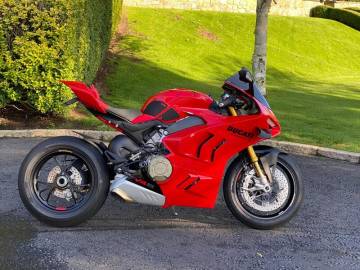 2023 Ducati Panigale V4S