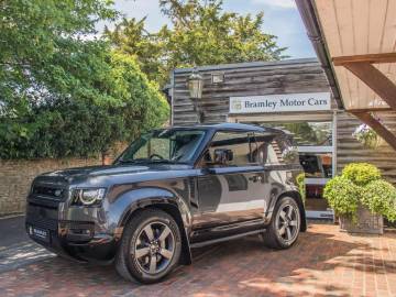 2024 Land Rover Defender 90