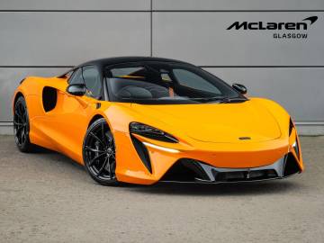 2025 McLaren Artura