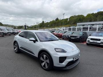 2025 Porsche Macan