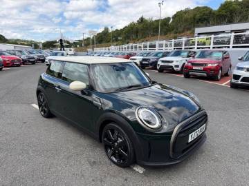 2022 MINI Hatch