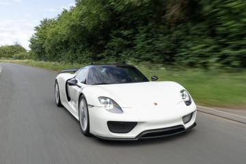 Porsche 918