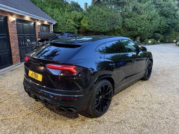 2022 Lamborghini Urus