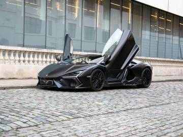 2024 Lamborghini Revuelto