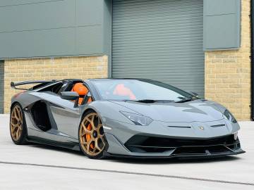 2020 Lamborghini Aventador