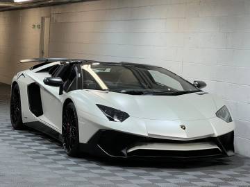 2016 Lamborghini Aventador