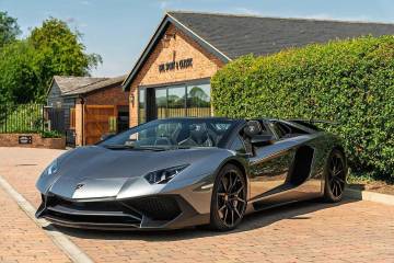 2016 Lamborghini Aventador