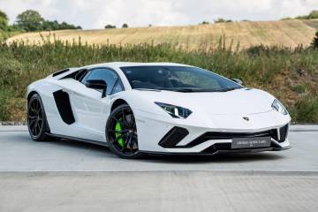 2017 Lamborghini Aventador