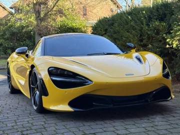 2022 McLaren 720S