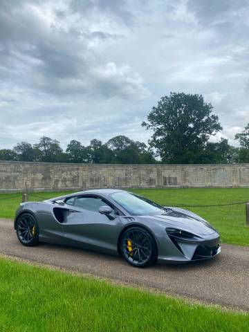 2024 McLaren Artura