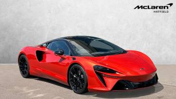 2024 McLaren Artura