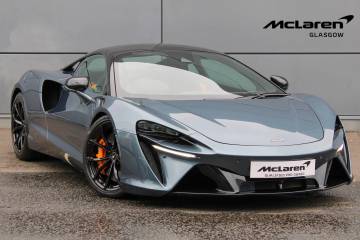 2024 McLaren Artura