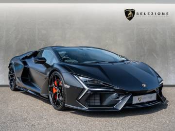 2024 Lamborghini Revuelto