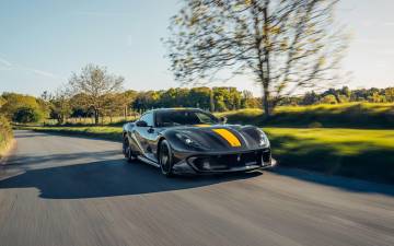 2022 Ferrari 812 Competizione