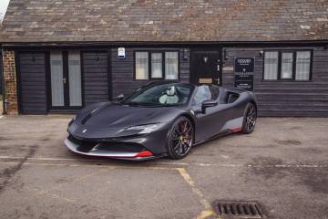 2022 Ferrari SF90 Spider