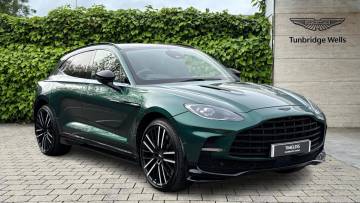 2025 Aston Martin DBX