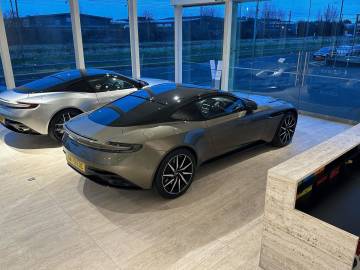 2021 Aston Martin DB11