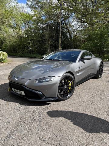 2019 Aston Martin Vantage