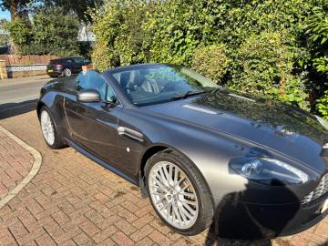 2011 Aston Martin Vantage