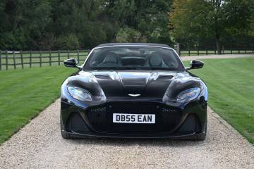 2021 Aston Martin DBS