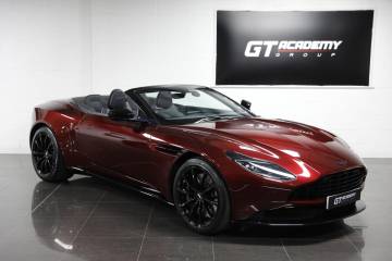 2022 Aston Martin DB11