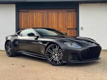 2020 Aston Martin DBS