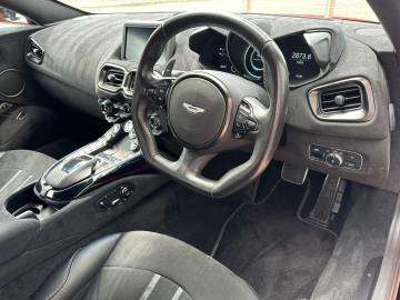 2021 Aston Martin Vantage