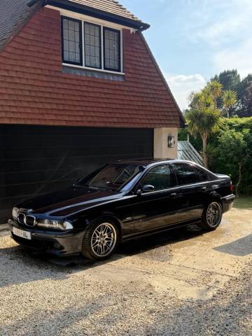 2000 BMW M5