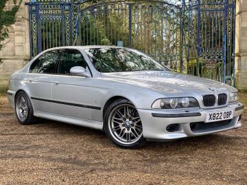 2000 BMW M5