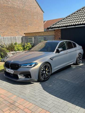 2022 BMW M5