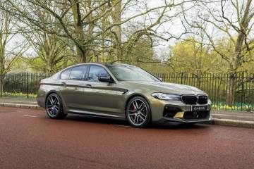 2023 BMW M5