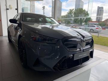 2026 BMW M5